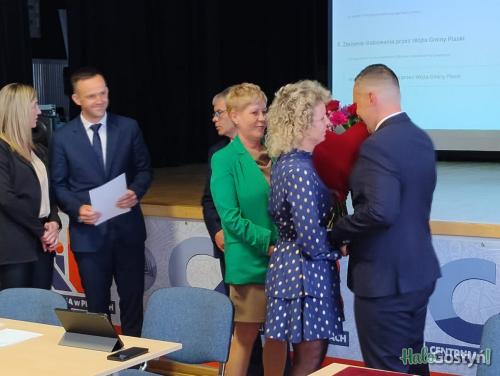 c153b9eb-ff48-457c-95f3-18745561491e