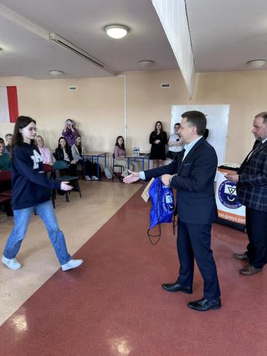 431525839 861807265749776 3479500557803816607 n