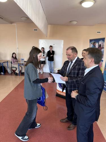 434027732 861807475749755 5027137628292876444 n